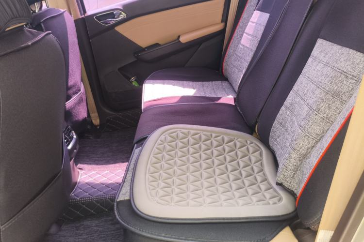 Used Baojun 310W 2017 1.5L Manual Fashion Model China V
