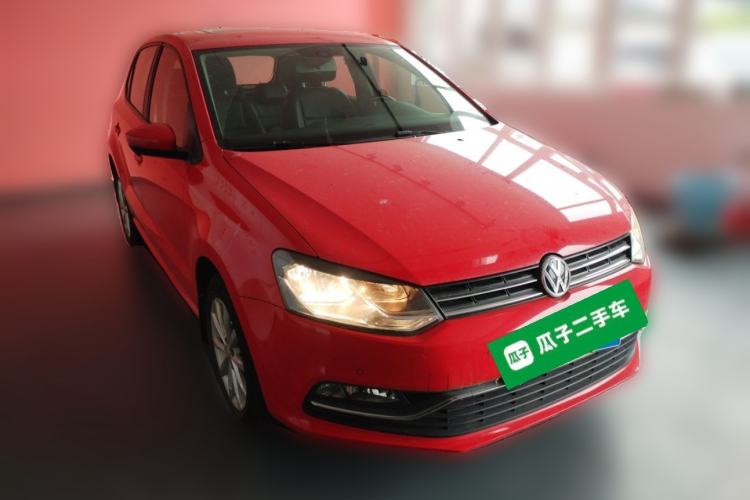 Used Volkswagen Polo 2016 1.6L Automatic Luxury Model Front Right 45 Deg