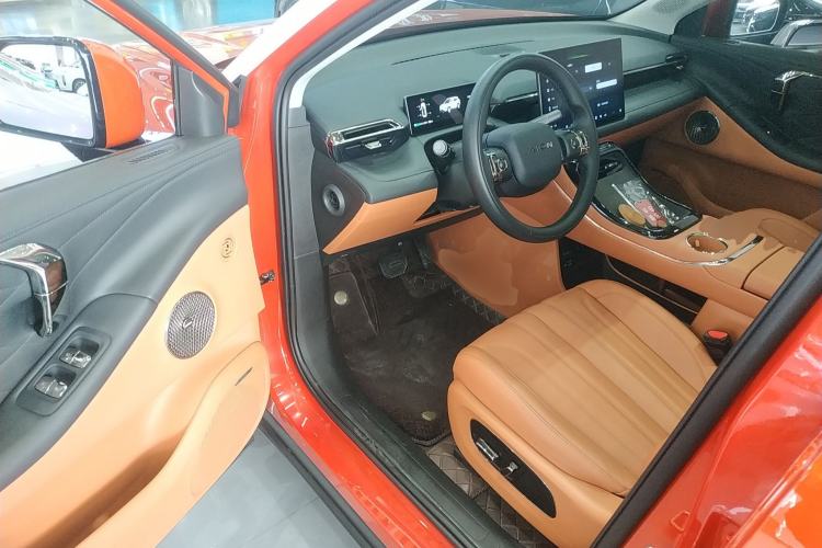 Used AION V 2024 Aion Tyrannosaurus 650 LiDAR Edition Driver Seat