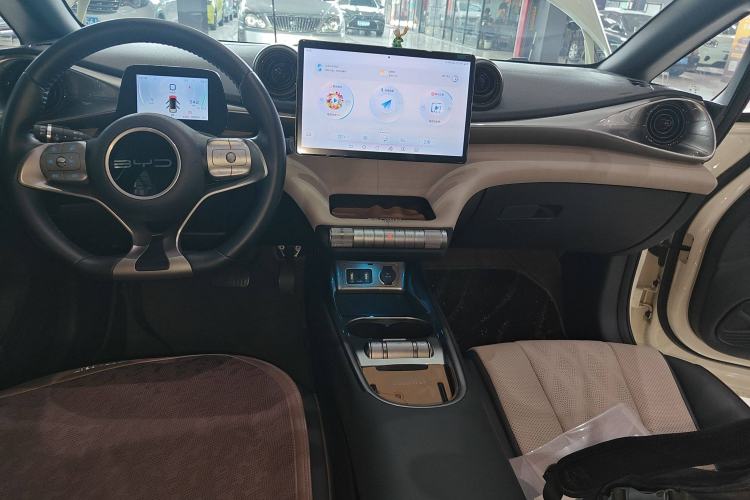 Used BYD Dolphin 2023 420 km Fashion Edition