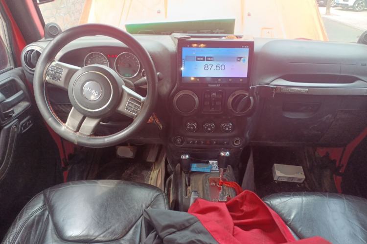 Used Jeep Wrangler 2013 3.6L Four-Door Mogao Special Edition
