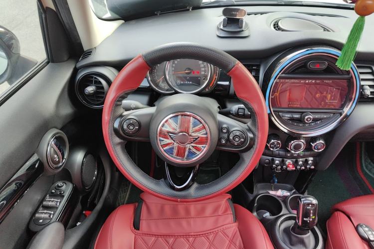 Used MINI MINI 2018 1.5T COOPER Classic Edition Five-Door Version