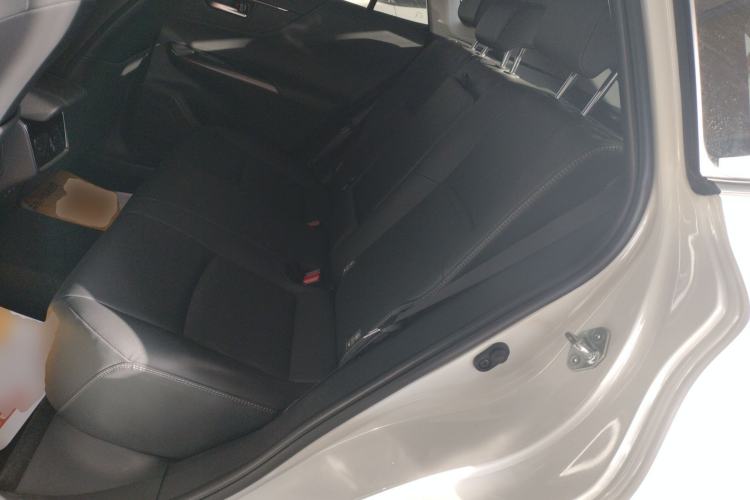 Used Toyota Venza 2023 2.0L CVT Two-Wheel Drive Prestige Version