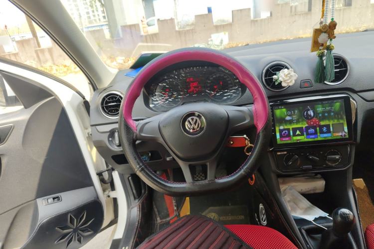 Used Volkswagen Jetta 2017 1.4L Manual Fashion Edition Steering Wheel