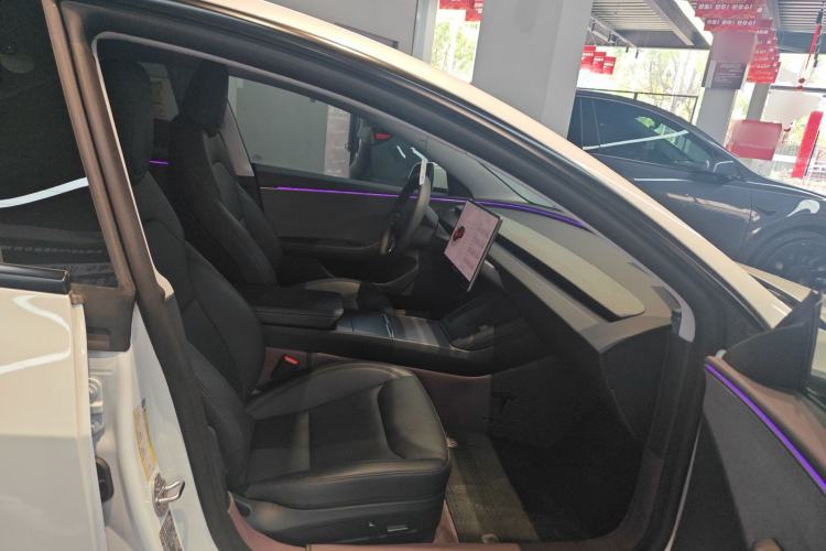 Used Tesla Model 3 2025 Rear-Wheel-Drive Version Right Front Seat