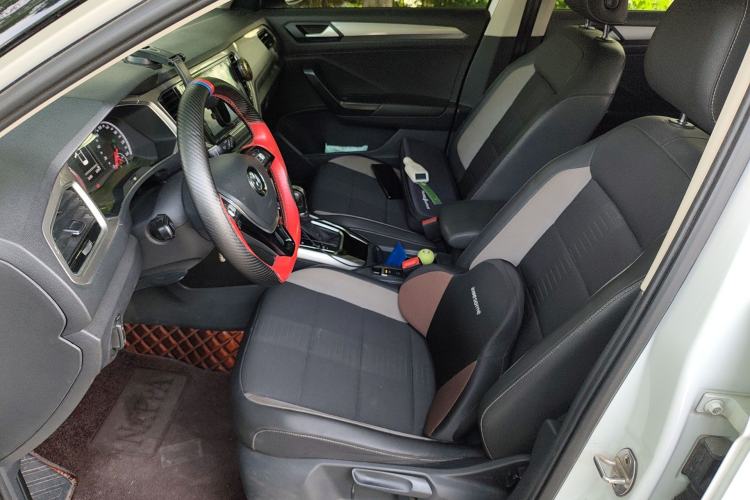 Used Volkswagen T-ROC 2018 230TSI DSG Two-Wheel Drive Advanced Version China V Standard