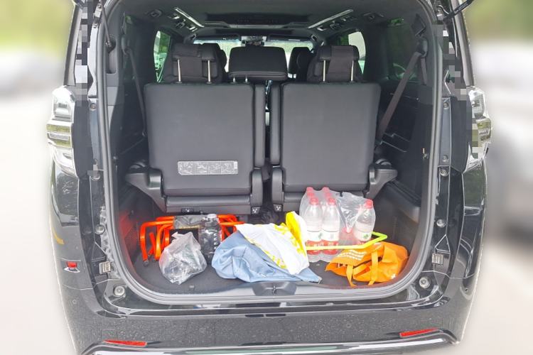 Used Toyota Vellfire 2021 Crown Dual-Engine 2.5L HV Prestige Edition Trunk