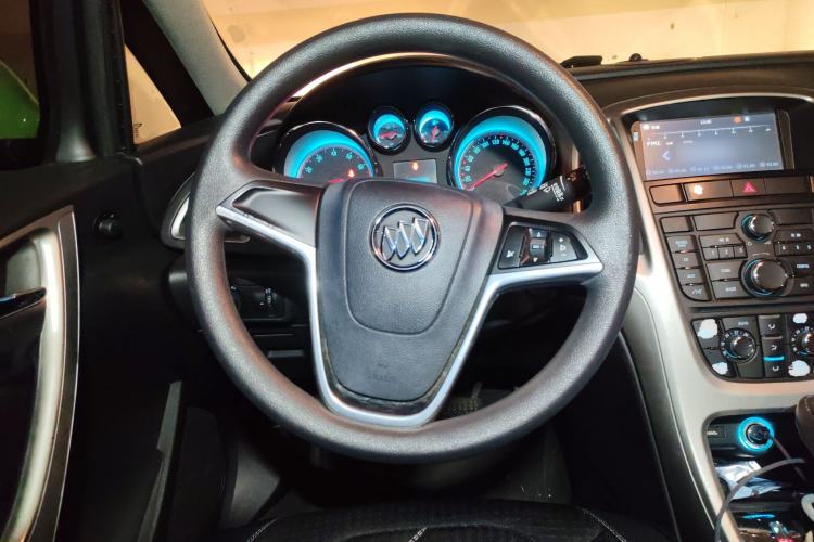 Used Buick GT 2014 XT 1.6L Automatic Fashion Edition
