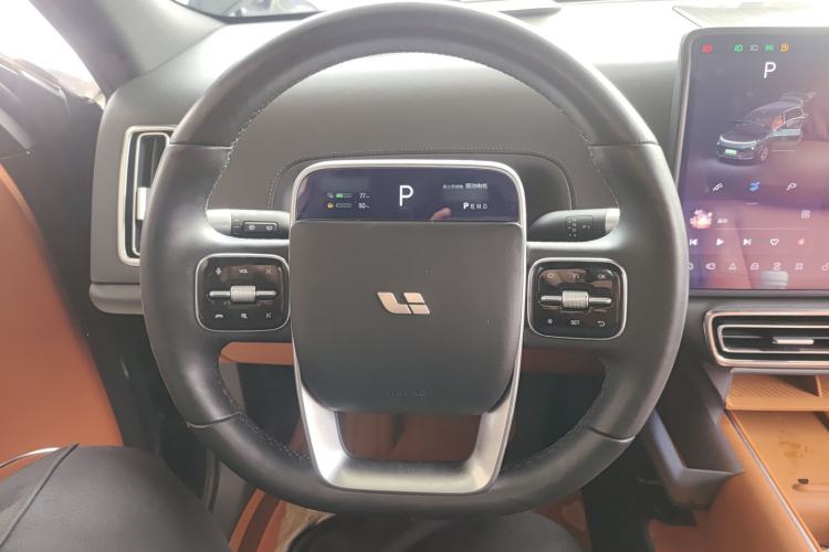 Used Li Auto L8 2023 Max model
