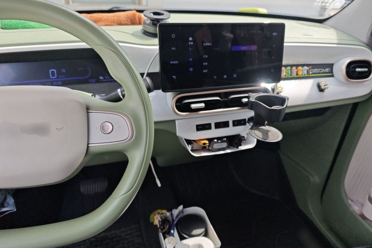 Used Geely Galaxy Panda 2025 210km Panda Rider Center Console