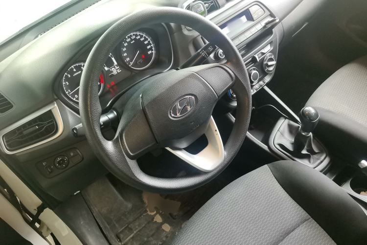 Used Hyundai Verna (older generation) 2020 1.4L Manual GL Refreshed Edition Steering Wheel