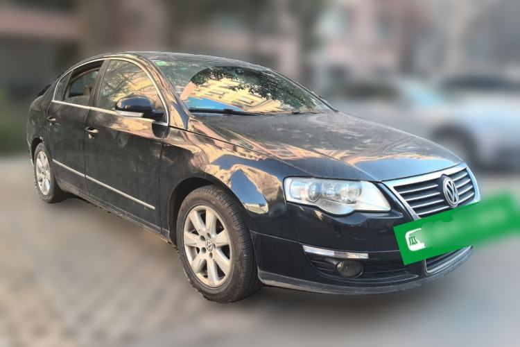 Used Volkswagen Magotan 2007 1.8 TSI Automatic Luxury Model Front Right 45 Deg