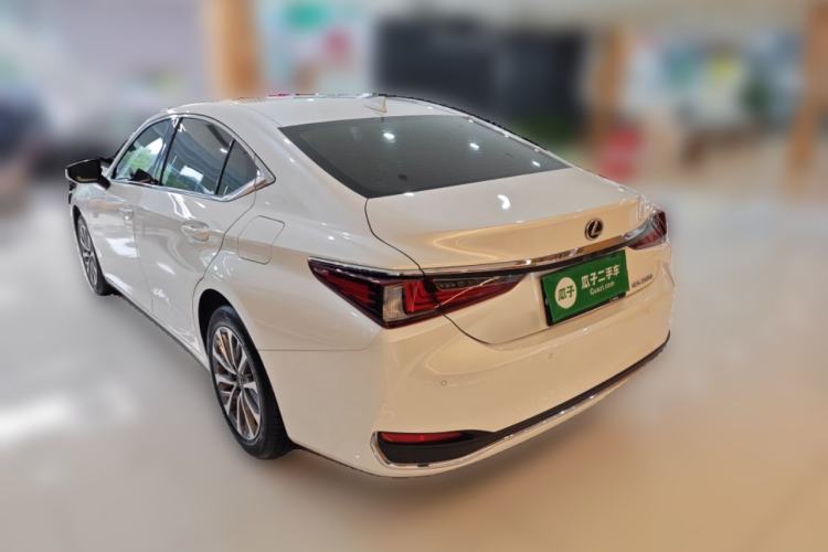 Used Lexus ES 2022 200 Excellence Edition
