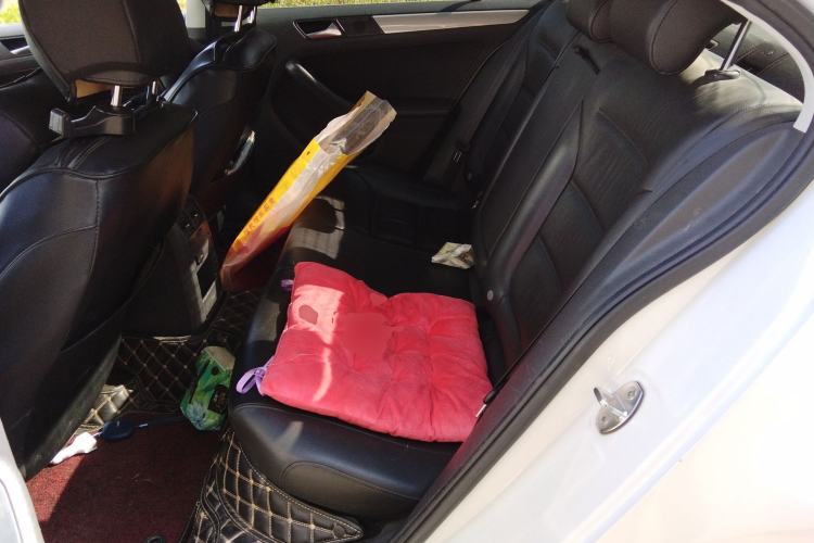 Used Volkswagen Sagitar 2012 1.4TSI Automatic Luxury Edition Left Rear Seat