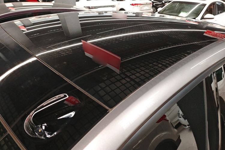 Used ONVO L60 2024 60 kWh Rear-Drive Version Roof