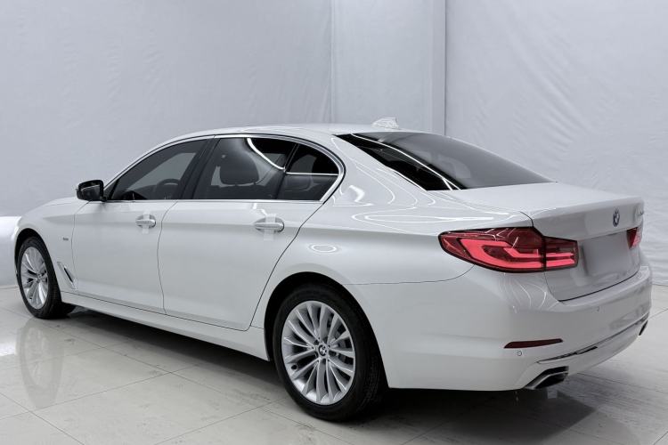Used BMW 5 Series 2018 525Li Luxury Package

