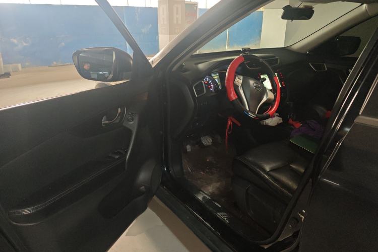 Used Nissan X-Trail 2014 2.0L CVT Comfort Edition 2WD Driver Seat