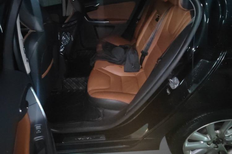 Used Volvo S60 2016 S60L T4 Zhiyuan Edition Left Rear Seat