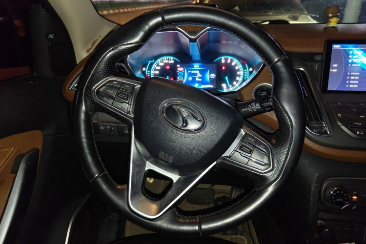 Used Soueast DX7 2017 1.5T Automatic Luxury Model