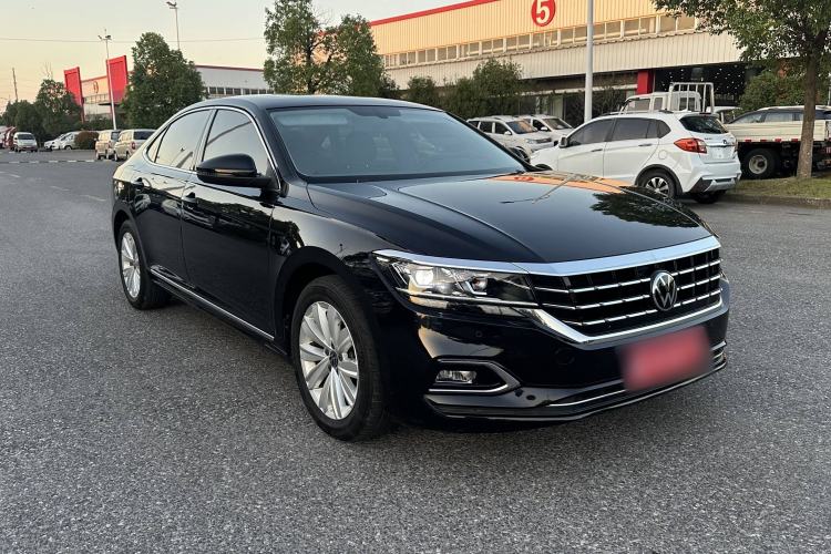 Used Volkswagen Passat 2020 Facelift 330TSI Elite Edition China VI Standard