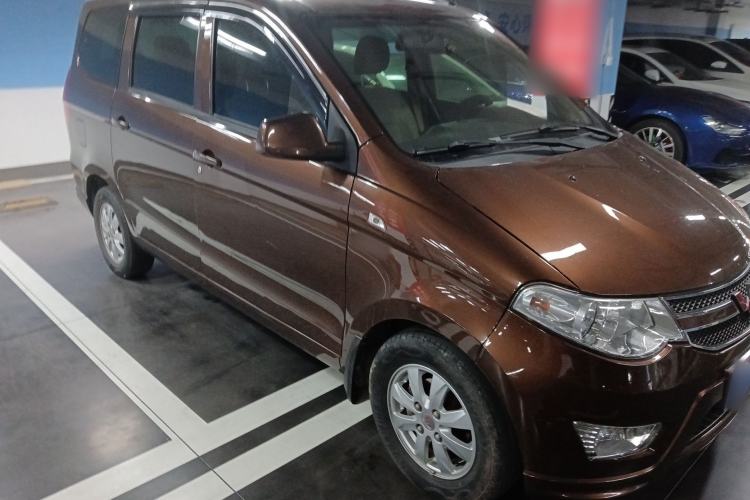 Used Wuling Hongguang 2014 1.5L S Standard Version Front Right 45 Deg