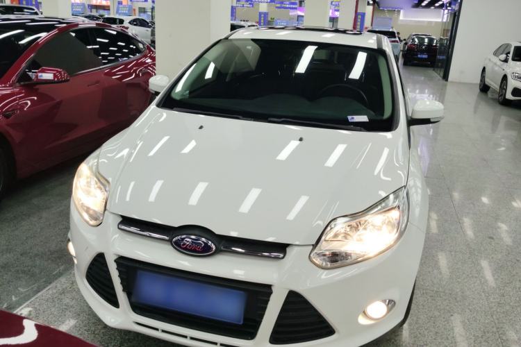 Used Ford Focus 2012 Hatchback 1.6L Automatic Fashion Edition