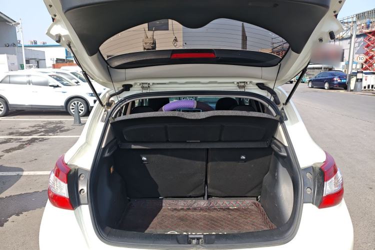 Used Nissan Tiida 2019 1.6L CVT Cool Edition China VI Standard