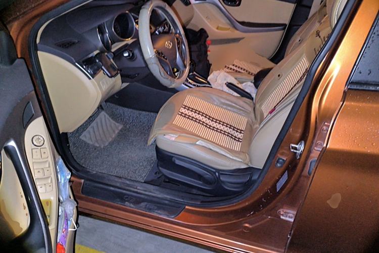 Used Hyundai Elantra (5th Generation / Langdong) 2012 1.6L Automatic Prestige Model