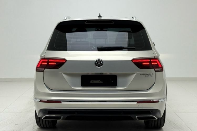 Used Volkswagen Tiguan L 2019 330TSI Automatic Two-Wheel Drive R-Line Flagship Model China VI Standard