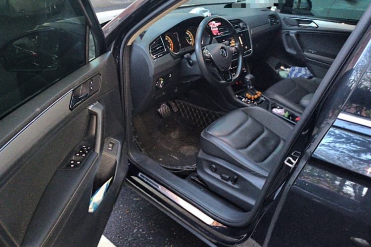 Used Volkswagen Tiguan L 2020 330TSI Automatic Two-Wheel Drive Smart Luxury Edition China VI Standard Driver Seat