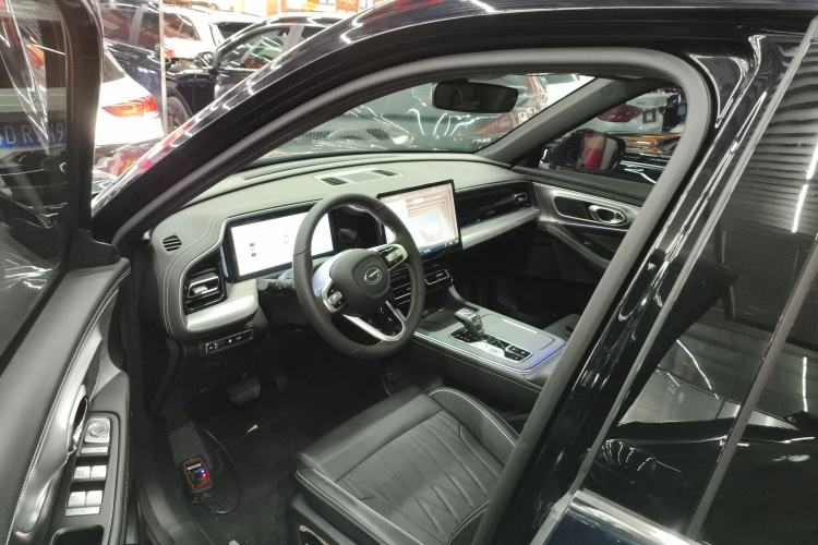 Used GAC Trumpchi GS8 2025 Linghang Series 2.0 TGDI Two-Wheel-Drive Luxury Edition 5 Seats
