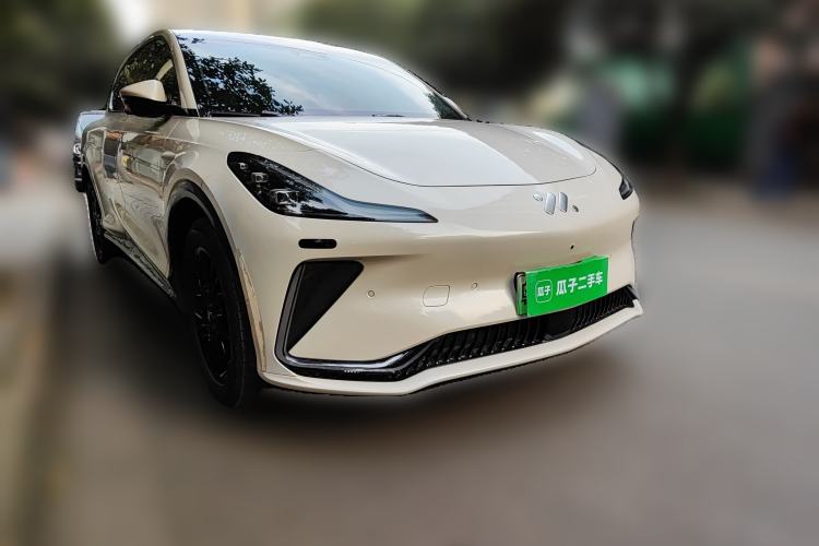 Used IM LS7 2023 90 kWh Elite Rear-Drive Version
