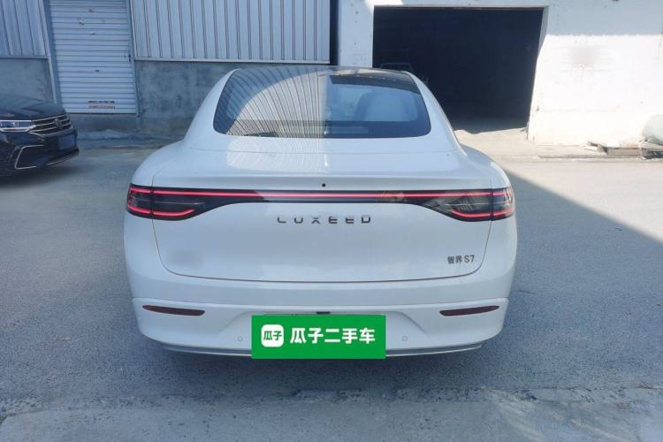 Used Hima Luxeed S7 2025 855 km Max