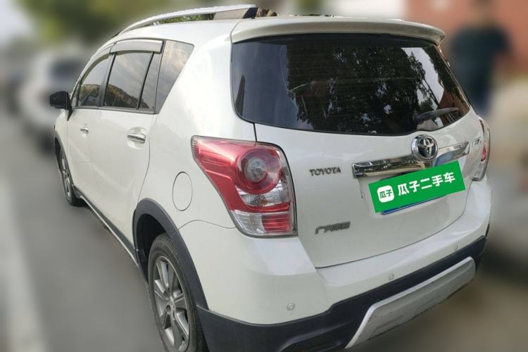 Used Toyota Verso 2015 180E CVT Crossover Edition Rear Left 45 Deg