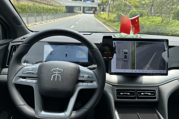 Used BYD Song L DM-i 2025 Intelligent Driving Version 112 km Leading Trim Steering Wheel