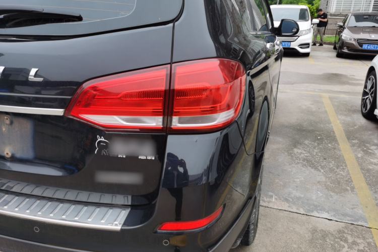 Used Haval H6 2017 Blue Label Sport Edition 1.5T Manual Two-Wheel Drive Elite Model Right Rear Taillight