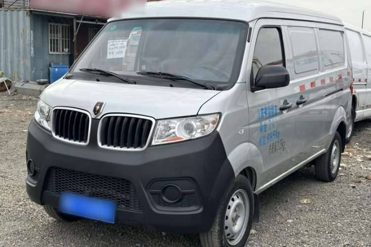 Used Jinbei Hiace X30 2023 1.5L Super-Enjoyment Van 2/5 Seats Non-Air-Conditioned Version SWC15M