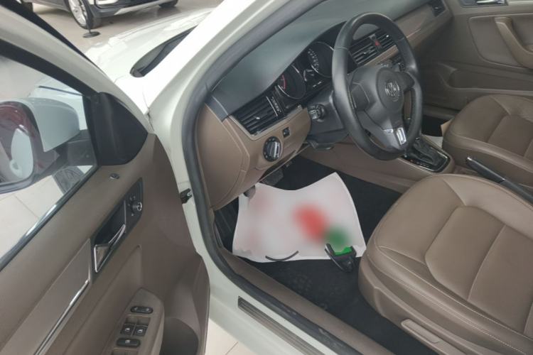 Used Volkswagen Bora 2014 1.6L Automatic Comfort Model Driver Seat