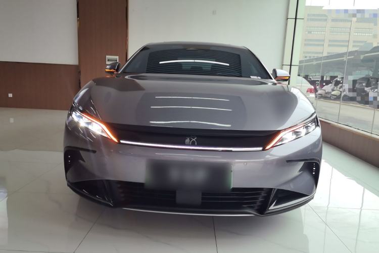 Used BYD Han 2022 EV Genesis Edition 715KM Front-Wheel-Drive Prestige Model
