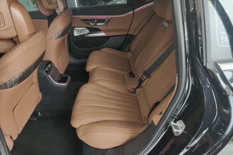 Used Mercedes-Benz E-Class 2025 Facelift E 300 L Luxury Edition Left Rear Seat