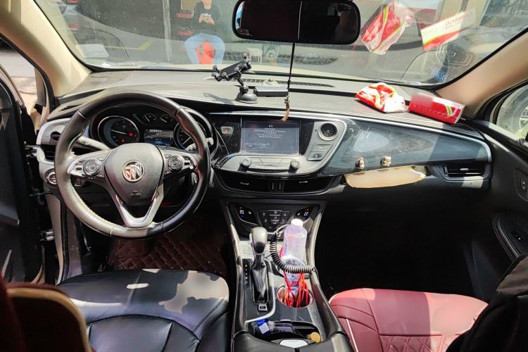 Used Buick Envision 2016 20T Two-Wheel-Drive Elite Model Center Console