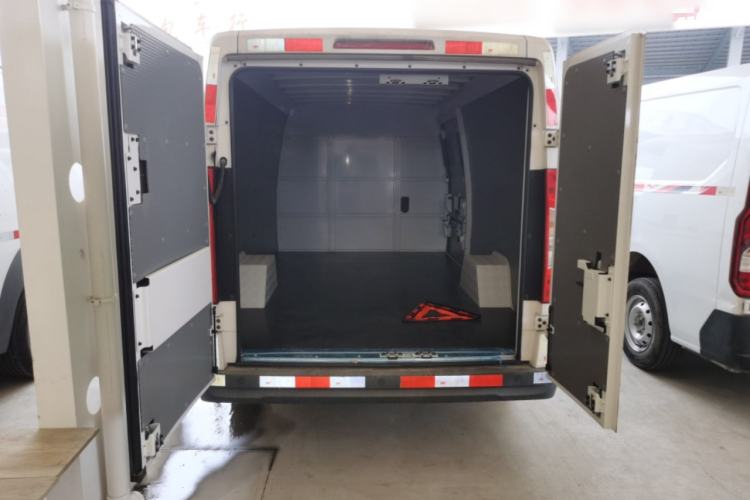 Used Foton Intelligent Blue Elf E7 2023 Pure Electric Van Flat Roof 2 Seats EVE Energy 41.86 kWh
