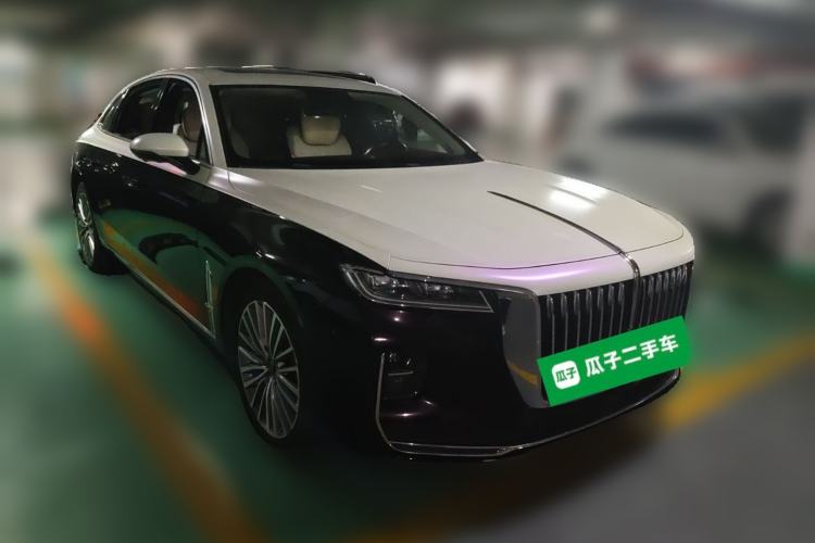 Used Hongqi H9 2020 2.0T Smart Connect Flagship Edition Front Right 45 Deg