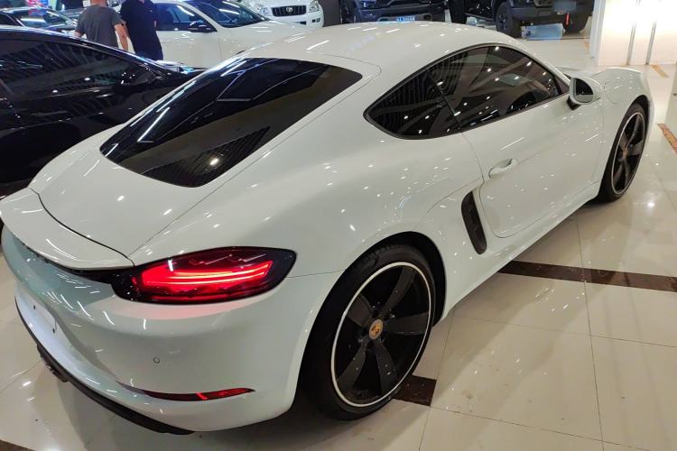 Used Porsche 718 2022 Cayman 2.0T
