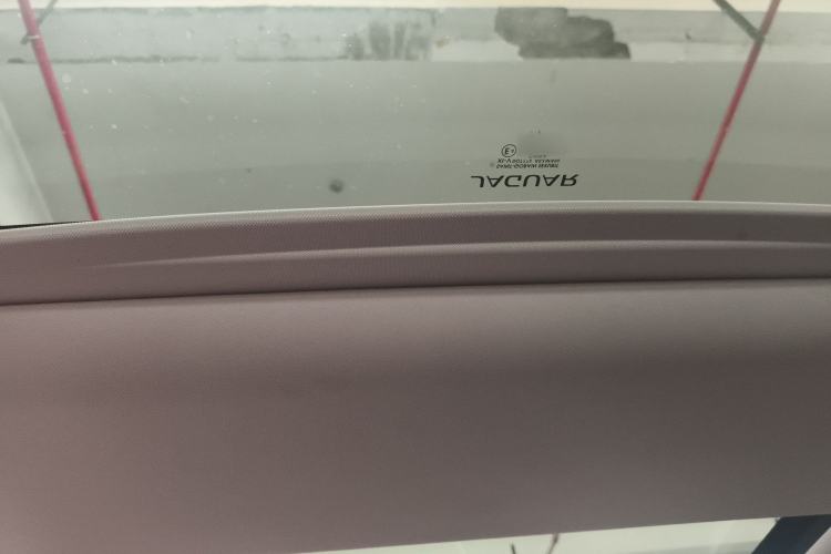 Used Jaguar XFL 2022 XFL 2.0T P250 Two-Wheel-Drive Prestige Luxury Edition Headliner