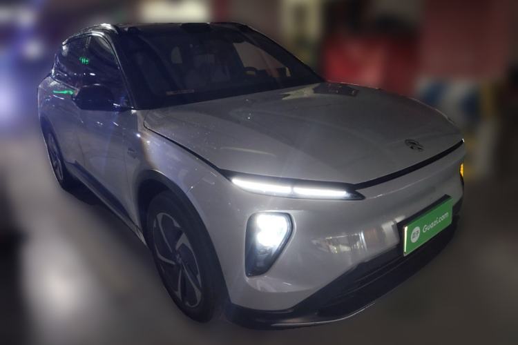 Used Nio ES6 2023 75 kWh Front Right 45 Deg