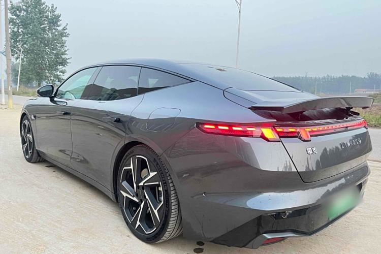 Used Lynk & Co Z10 2025 95 kWh 702 km All-Wheel Drive Intelligent Driving Ultra
