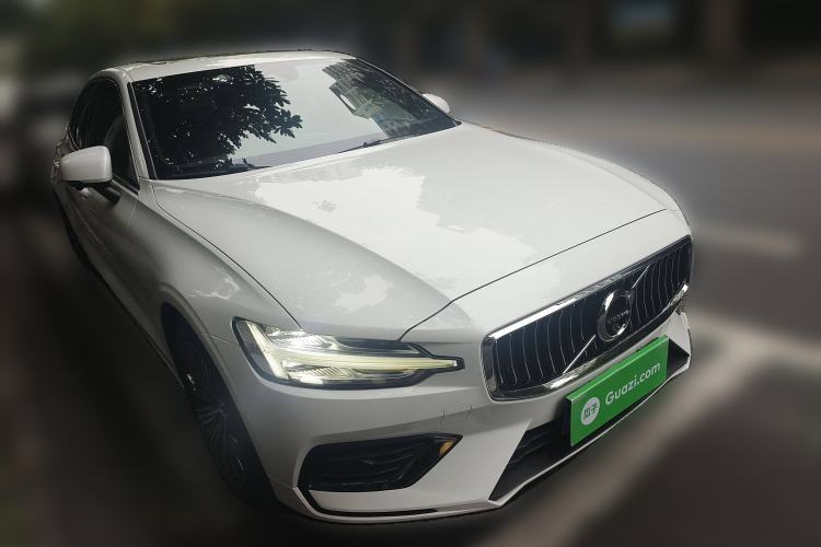 Used Volvo S60 2022 B4 Zhiyuan Luxury Edition