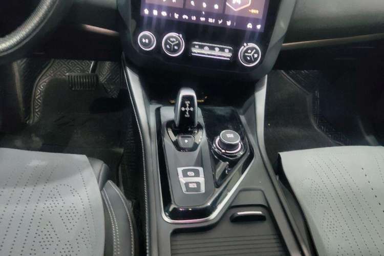 Used Lynk & Co 03 2022 2.0TD DCT JingPro
