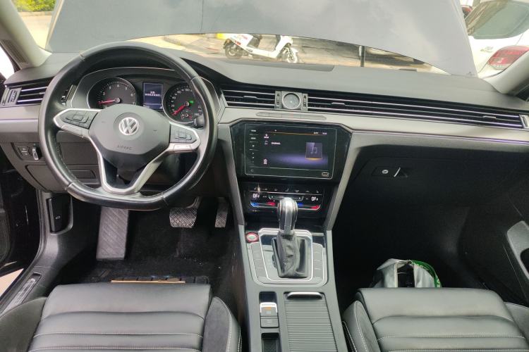 Used Volkswagen Magotan 2020 280TSI DSG Leading Edition Center Console